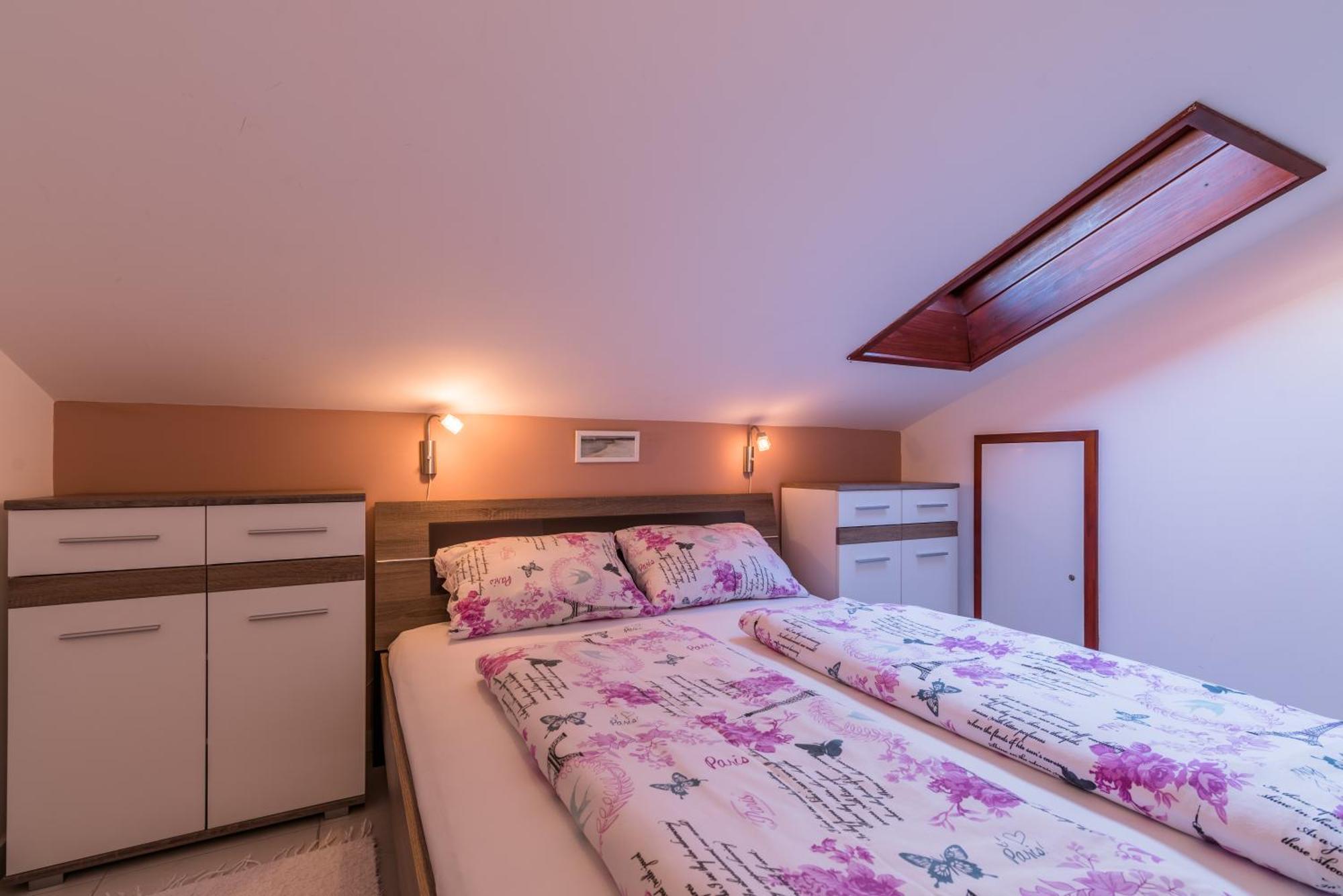 B&B Dujmovic Malinska Δωμάτιο φωτογραφία