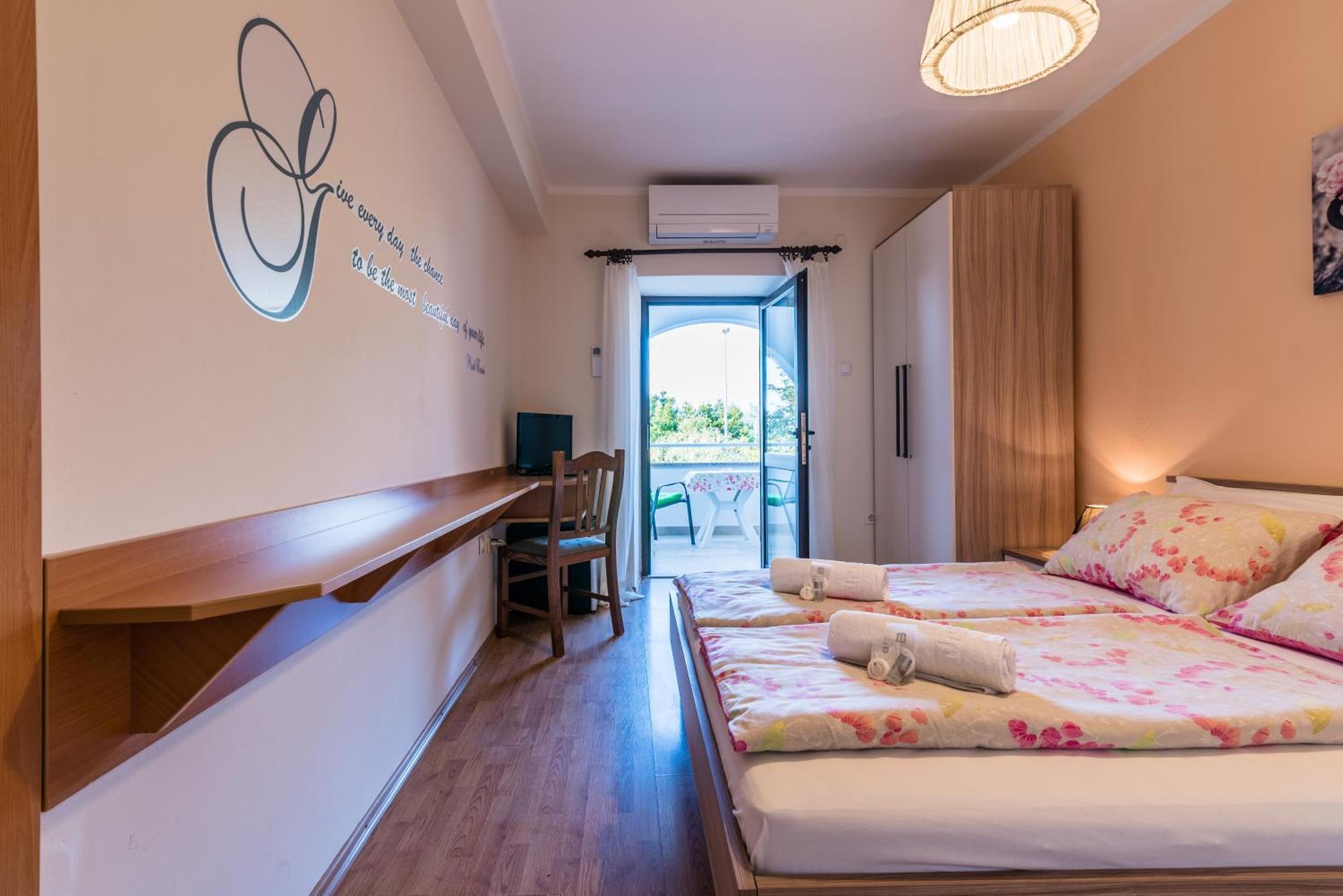 B&B Dujmovic Malinska Δωμάτιο φωτογραφία
