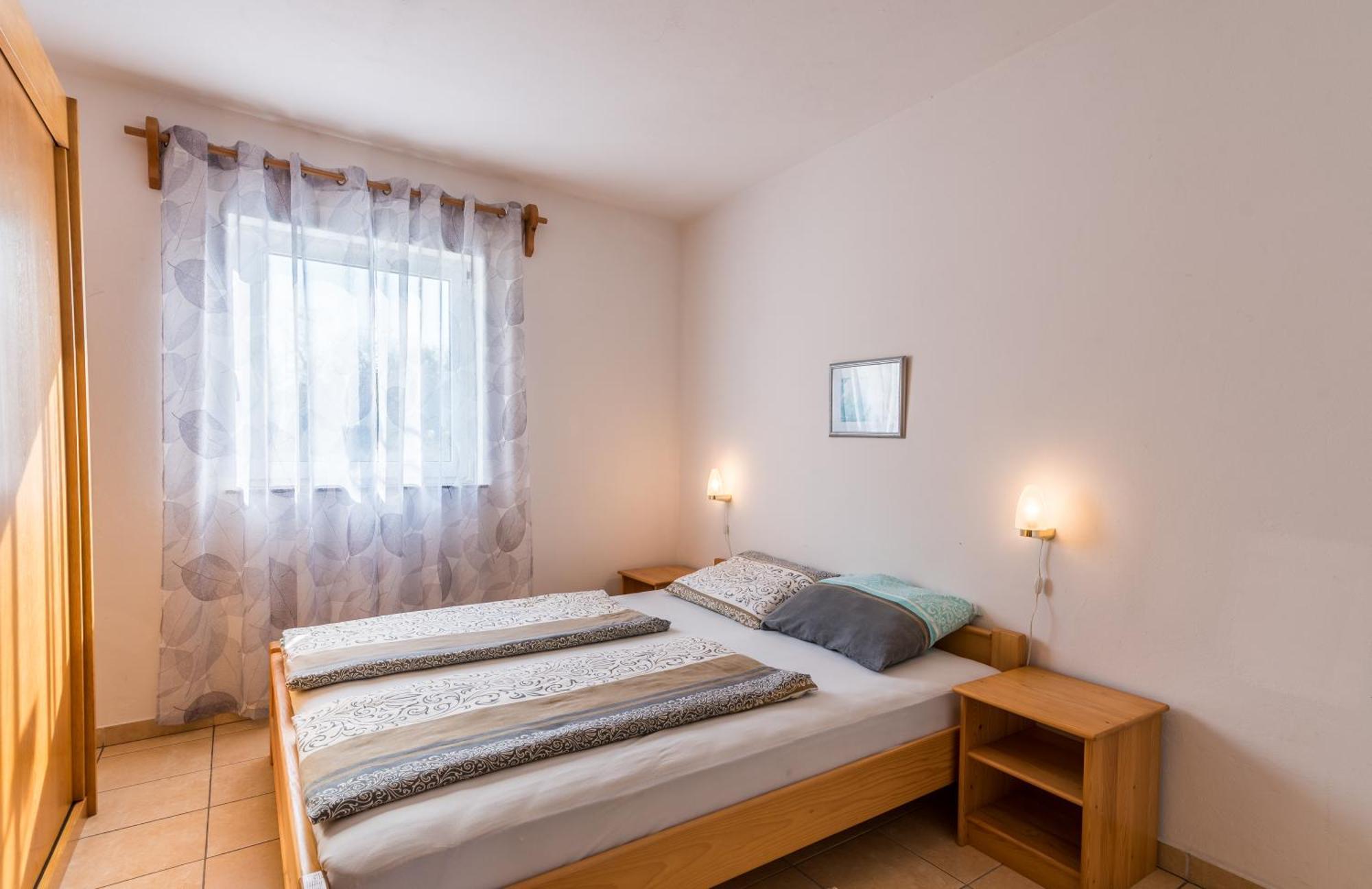 B&B Dujmovic Malinska Δωμάτιο φωτογραφία