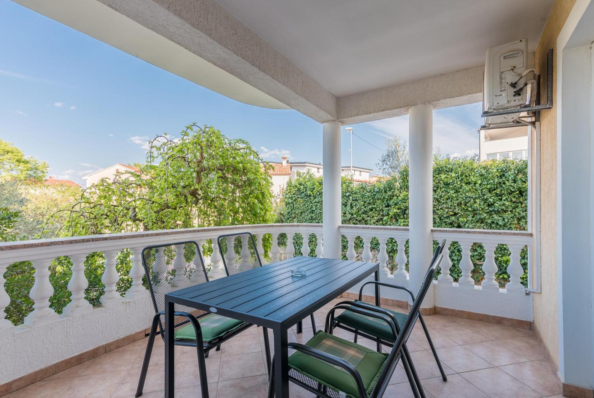 B&B Dujmovic Malinska Δωμάτιο φωτογραφία